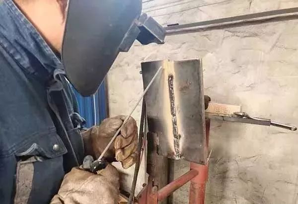 珠海金灣三灶紅旗電工焊工叉車培訓(xùn) 珠海金灣三灶紅旗電工焊工叉車培訓(xùn)